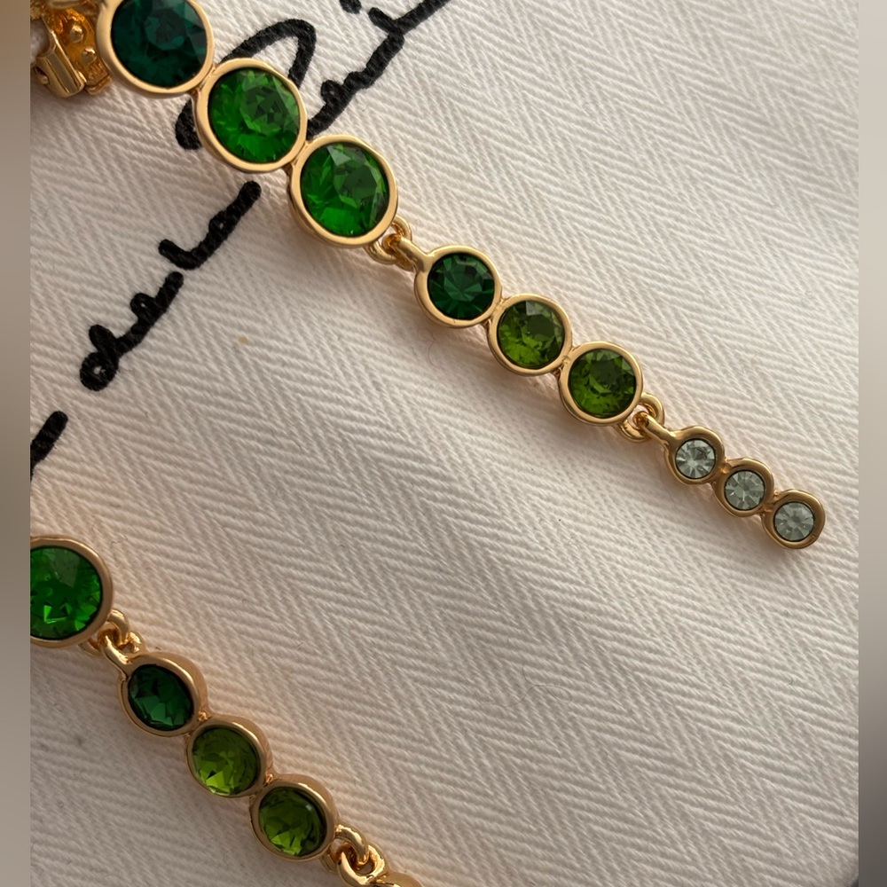 Oscar de la Renta • Tapered Green Crystals CZ Drop Clip on Earrings. - Picture 11 of 16